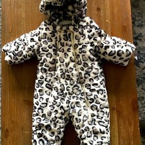 STEVE MADDEN FAUX FUR LEOPARD PRINT SNOWSUIT